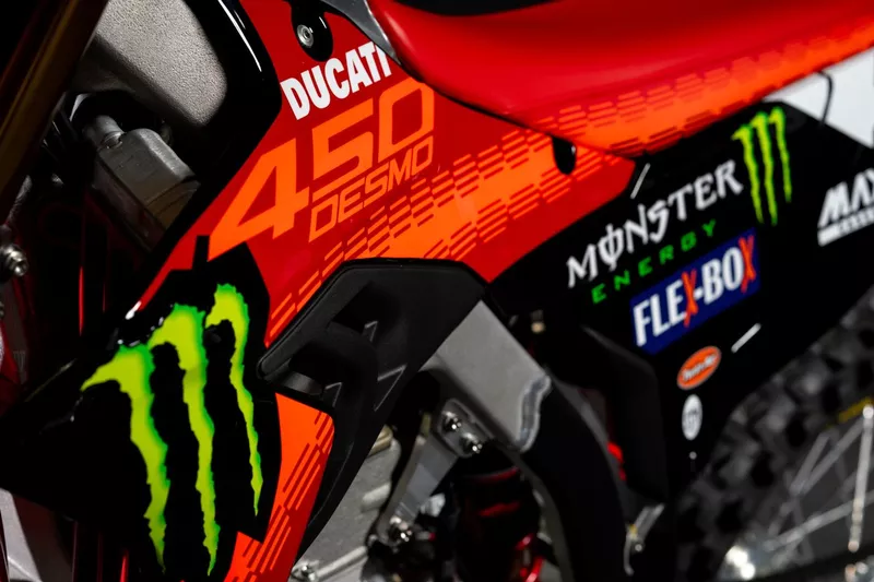 Desmo450 MX