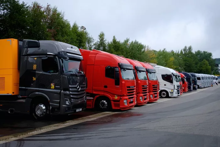 Vrachtwagen line-up