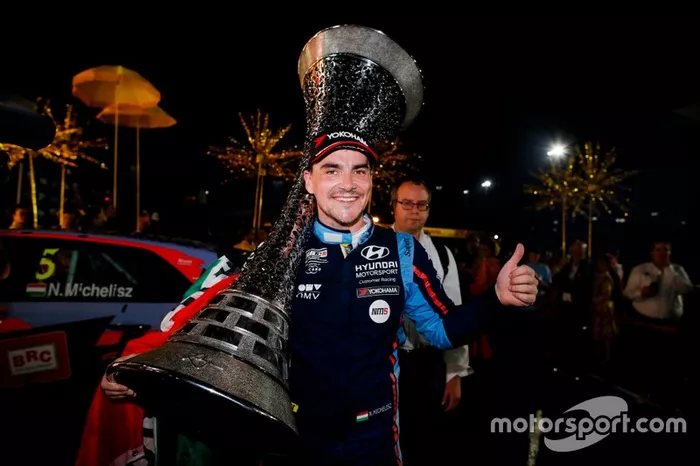 Campeón Norbert Michelisz, BRC Hyundai N Squadra Corse Hyundai i30 N TCR
