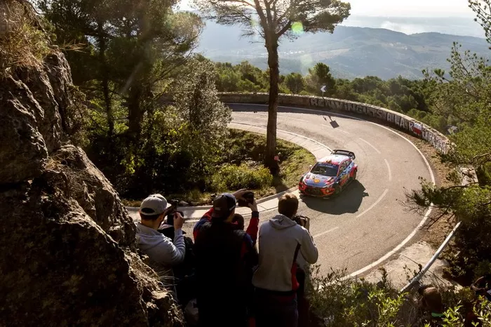 Thierry Neuville, Nicolas Gilsoul, Hyundai Motorsport Hyundai i20 Coupe WRC