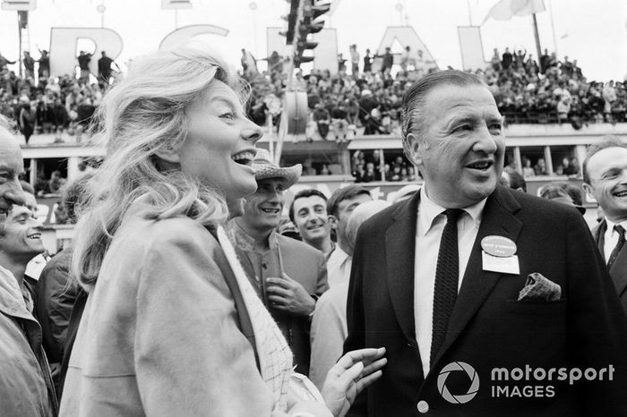 Henry Ford II y su mujer, Maria