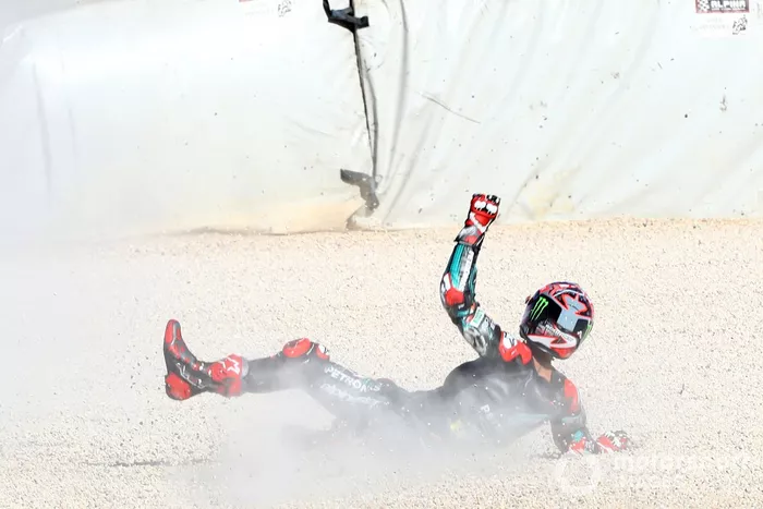 Caída de Fabio Quartararo, Petronas Yamaha SRT
