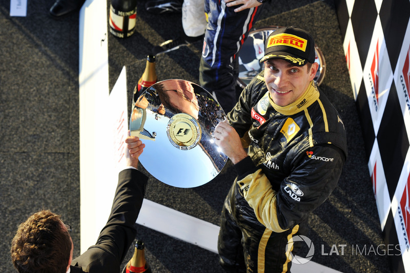 Podium: third place Vitaly Petrov, Lotus Renault GP