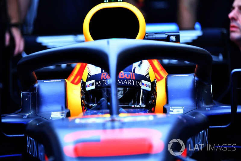 Daniel Ricciardo defendeu o Halo e disse que peça não atrapalha visão das luzes de largada