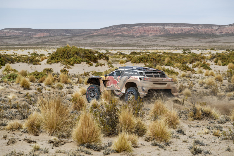 #303 Peugeot Sport Peugeot 3008 DKR: Carlos Sainz, Lucas Cruz