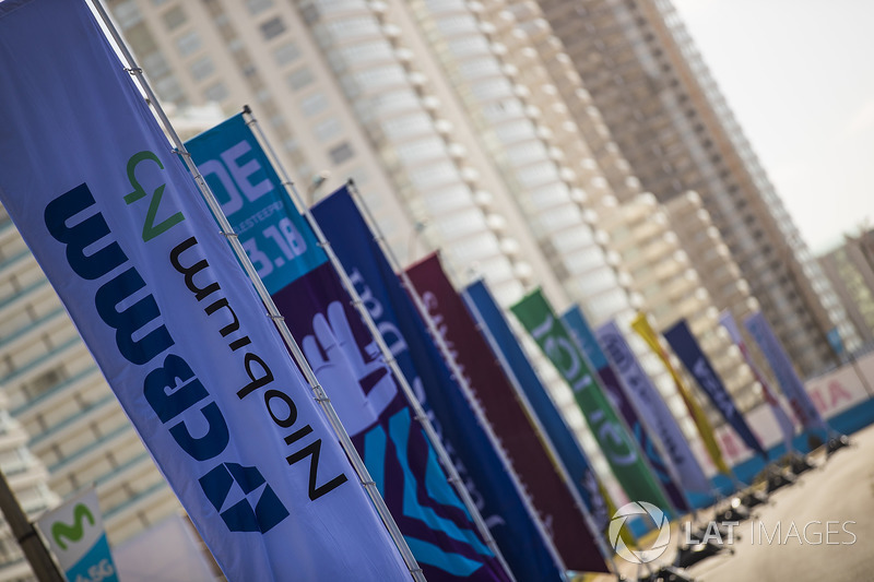 Sponsor flags