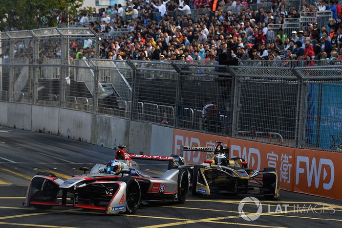 Maro Engel, Venturi Formula E, leads Andre Lotterer, Techeetah