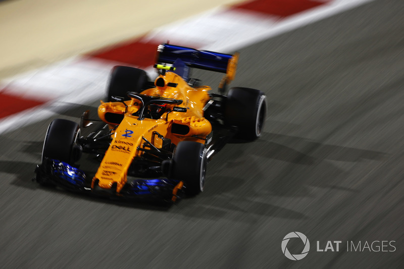 16 місце — Стоффель Вандорн, McLaren — 19