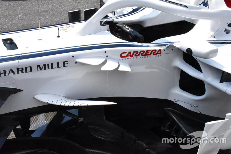 Bagian samping Sauber C37