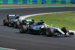 Lewis Hamilton, Mercedes AMG F1 W07 Hybrid and Nico Rosberg, Mercedes AMG F1 W07 Hybrid