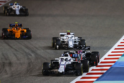 Lance Stroll, Williams FW41 Mercedes, Romain Grosjean, Haas F1 Team VF-18 Ferrari, Charles Leclerc, Sauber C37 Ferrari, et Stoffel Vandoorne, McLaren MCL33 Renault