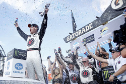 Kevin Harvick, Stewart-Haas Racing, Ford Fusion Jimmy John's celebra