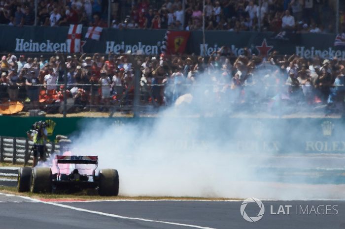 Sergio Perez, Force India VJM11, trompea en la salida