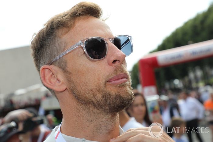 #11 SMP Racing BR Engineering BR1: Jenson Button