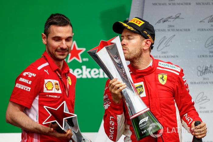 Sebastian Vettel, Ferrari, y Nicola Bariselli