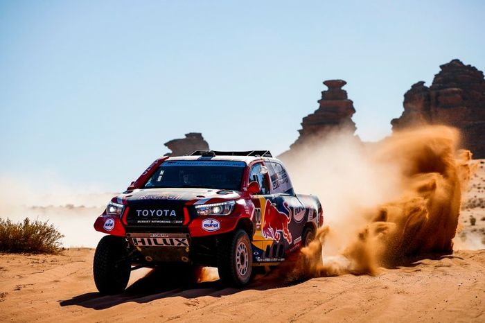 #300 Toyota Gazoo Racing: Nasser Al-Attiyah, Matthieu Baumel