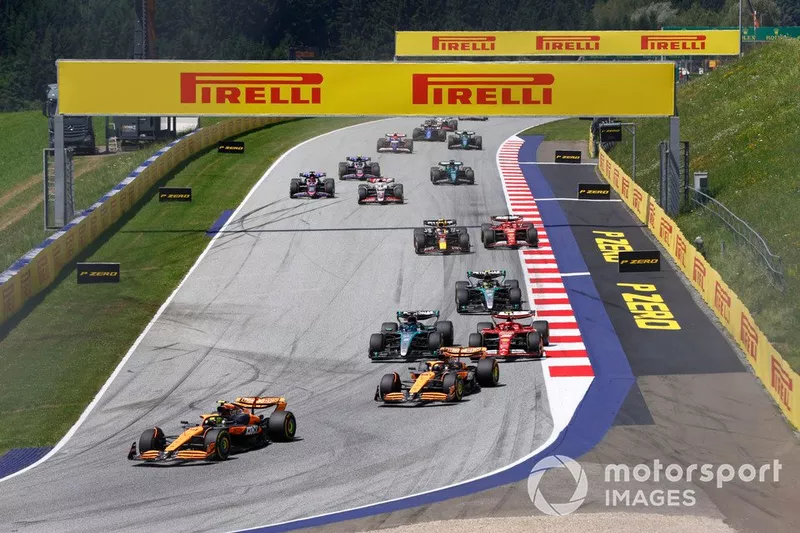 Lando Norris, McLaren MCL38, Oscar Piastri, McLaren MCL38, George Russell, Mercedes F1 W15, Carlos Sainz, Ferrari SF-24, Lewis Hamilton, Mercedes F1 W15