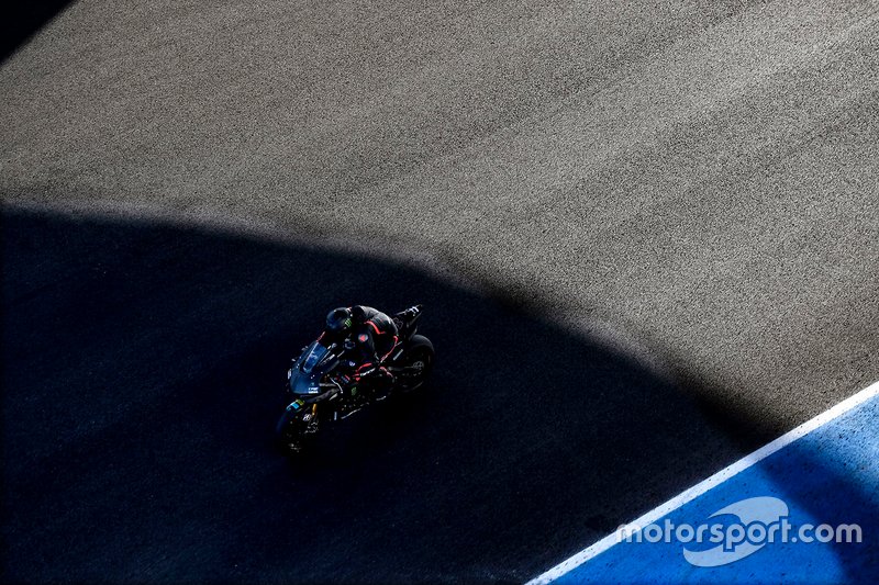 Lewis Hamilton teste la Yamaha Superbike