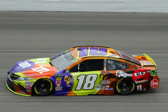 Kyle Busch, Joe Gibbs Racing, Toyota Camry M&M's Halloween