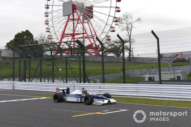Kazuki Nakajima, Tyrrell 017 at Legends F1 30th Anniversary Lap Demonstration
