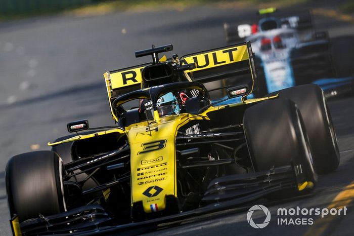 Daniel Ricciardo, Renault R.S.19, Robert Kubica, Williams FW42