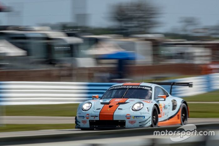 #86 Gulf Racing Porsche 911 RSR: Michael Wainwright, Ben Barker, Thomas Preining