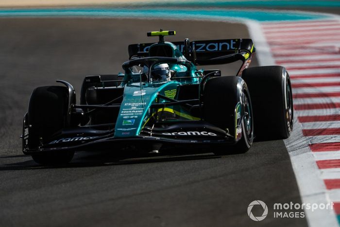 Sebastian Vettel, Aston Martin AMR22