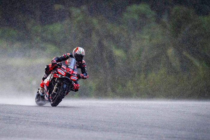 Марко Безсекки, Aprilia Racing