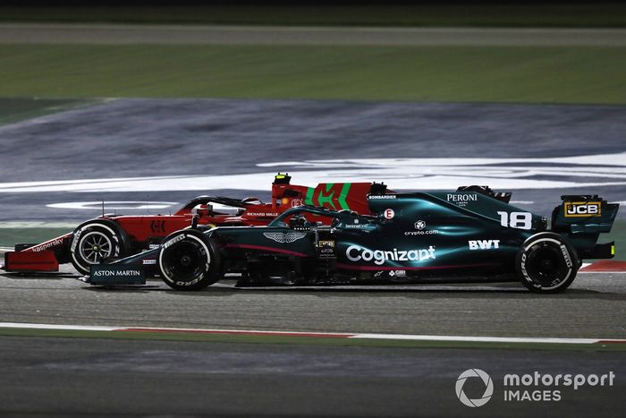 Carlos Sainz Jr., Ferrari SF21, Lance Stroll, Aston Martin AMR21