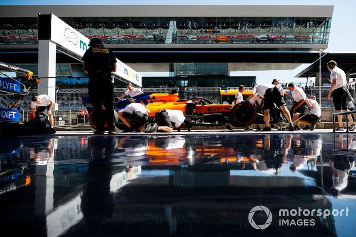Carlos Sainz Jr., McLaren MCL34