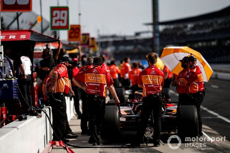  James Hinchcliffe, Andretti Steinbrenner Autosport Honda, crew