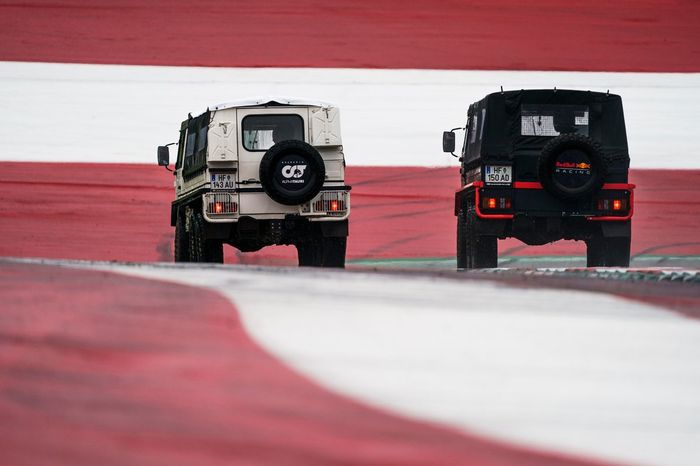 Max Verstappen, Sergio Pérez, Red Bull Racing, Yuki Tsunoda y Pierre Gasly, AlphaTauri