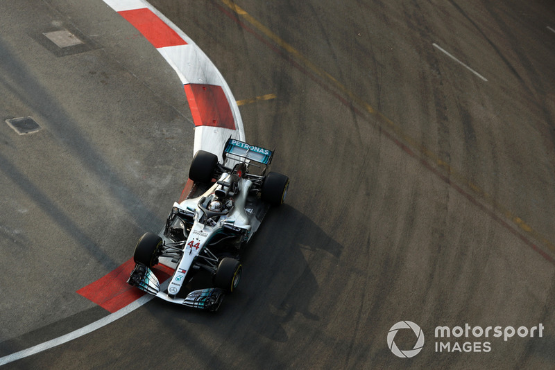1. Lewis Hamilton, Mercedes AMG F1 W09 EQ Power+
