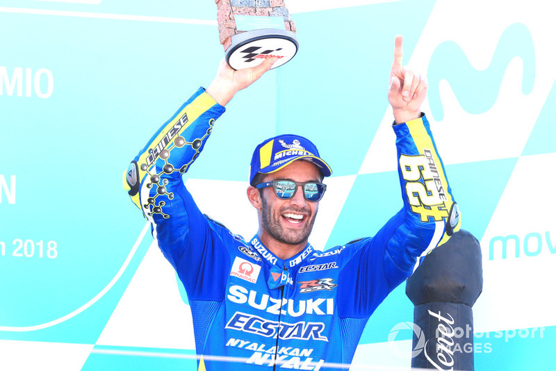Podio: il terzo classificato Andrea Iannone, Team Suzuki MotoGP