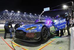 #007 TRG-AMR Aston Martin GT3: Сантьяго Кріль, Антоніо Перес, Рікардо Перес Де Лара, Ларс Вільйоен,
