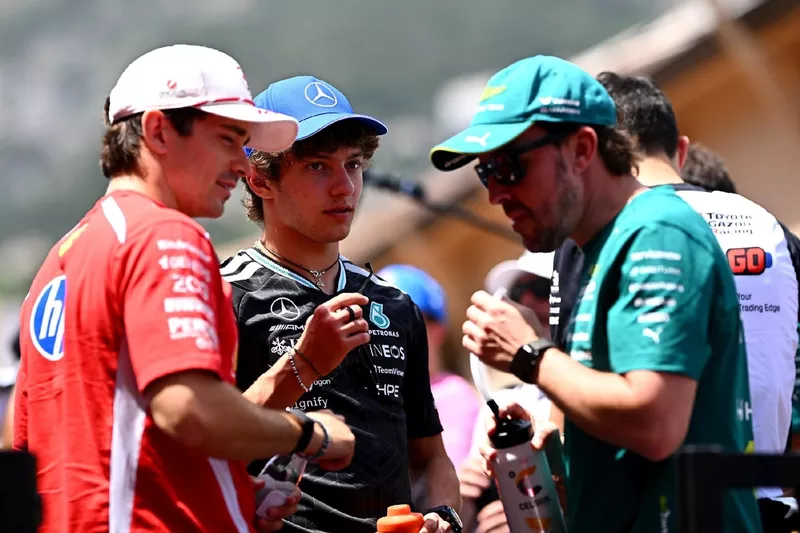 Charles Leclerc, Ferrari, Andrea Kimi Antonelli, Mercedes, Fernando Alonso, Aston Martin Racing