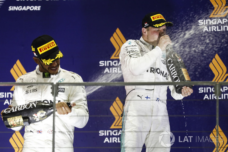 Podium: race winner Lewis Hamilton, Mercedes AMG F1, third place Valtteri Bottas, Mercedes AMG F1