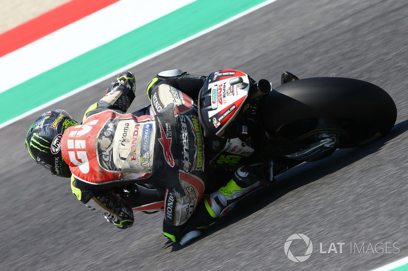 Baju balap Cal Crutchlow, Team LCR Honda rusak setelah kecelakaan