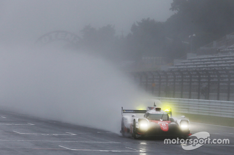 #8 Toyota Gazoo Racing Toyota TS050 Hybrid: Anthony Davidson, Sébastien Buemi, Kazuki Nakajima