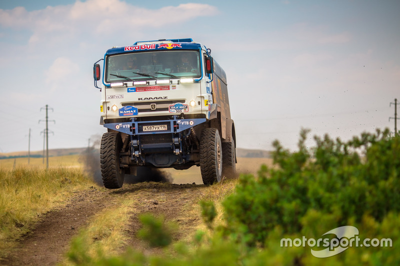 #303 KAMAZ-master Team : Dmitry Sotnikov, Ruslan Akhmadeev, Ilnur Mustafin