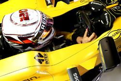 Kevin Magnussen, Renault Sport F1 Team