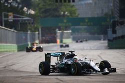 Lewis Hamilton, Mercedes AMG F1 W07 Hybrid