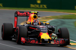 Daniil Kvyat, Red Bull Racing, RB12