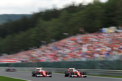 Kimi Raikkonen, Ferrari SF16-H y Sebastian Vettel, Ferrari SF16-H