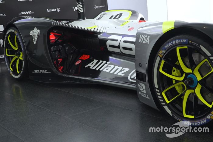 RoboRace car