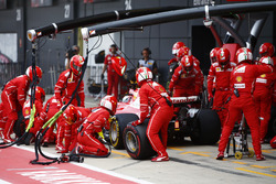 Себастьян Феттель, Ferrari SF70H, після піт-стопу