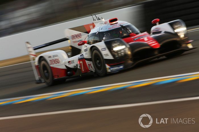 1º POLE POSITION: #7 Toyota Gazoo Racing Toyota TS050 Hybrid: Mike Conway, Kamui Kobayashi, Stéphane Sarrazin