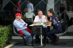 Niki Lauda, Mercedes AMG F1 Fahri Direktörü, Dr Helmut Marko, Red Bull Racing Danışmanı ve Christian