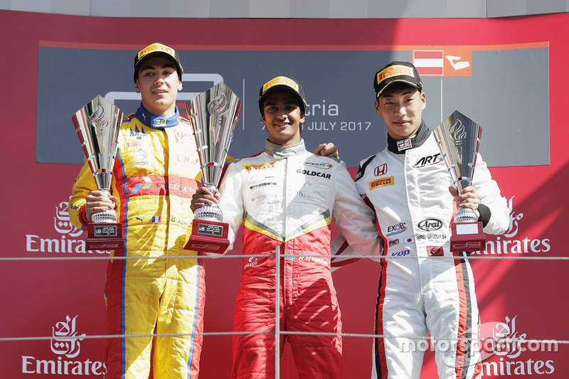 Podium : le vainqueur Raoul Hyman, Campos Racing, le deuxième Giuliano Alesi, Trident, le troisième Nirei Fukuzumi, ART Grand Prix