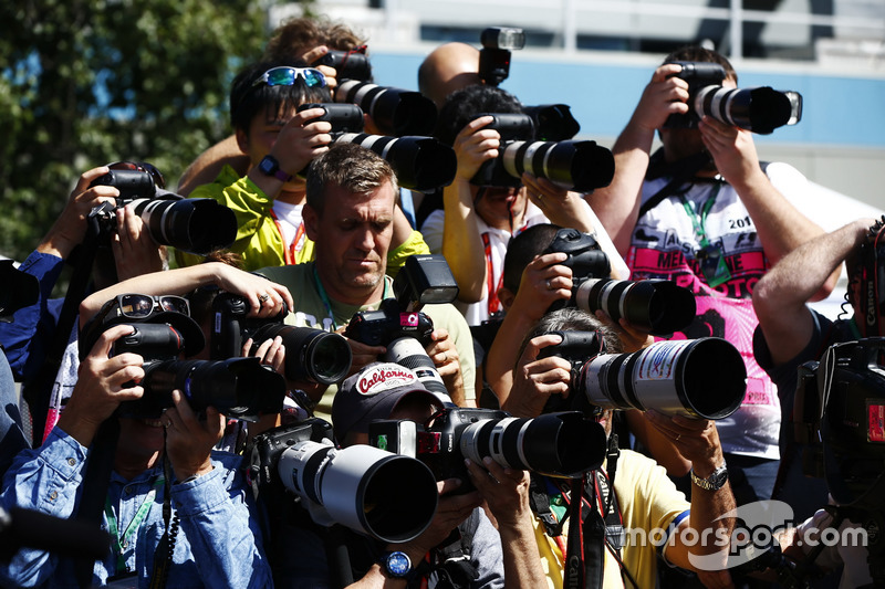 Fotógrafos toman fotos